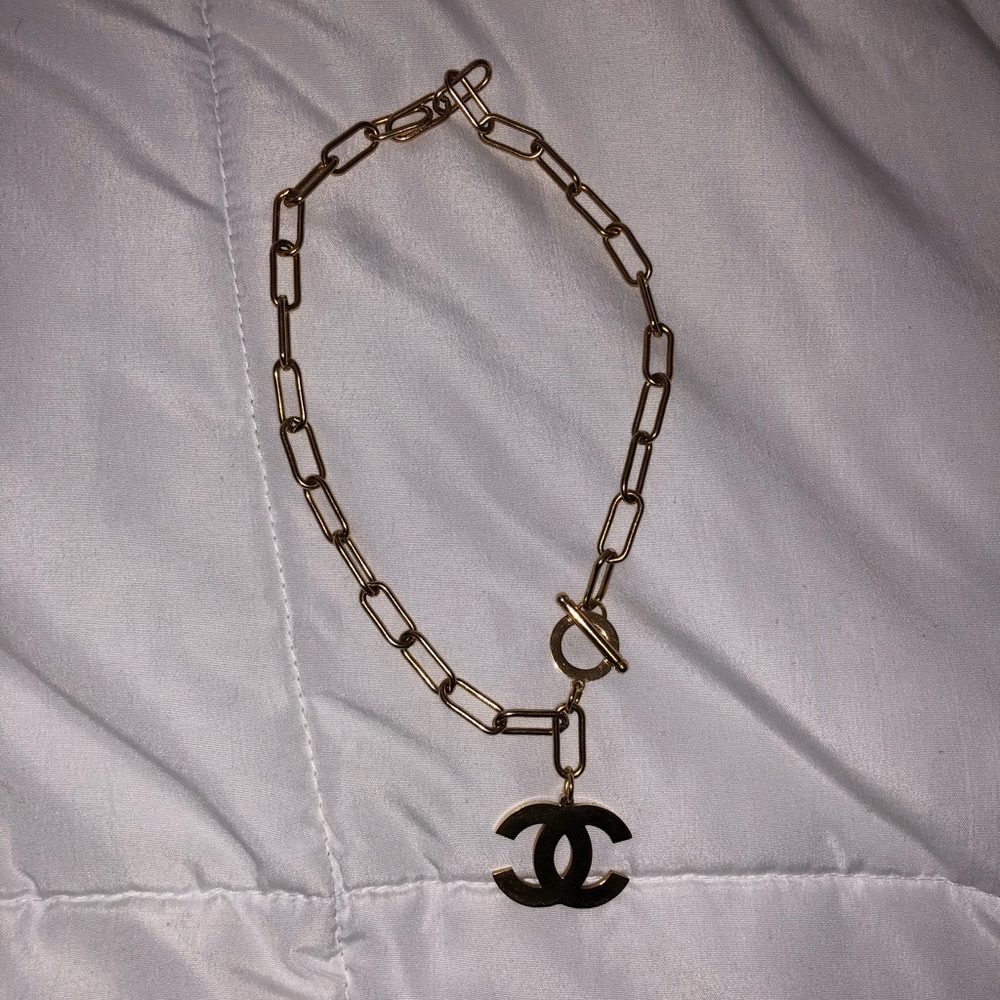 dupe necklace